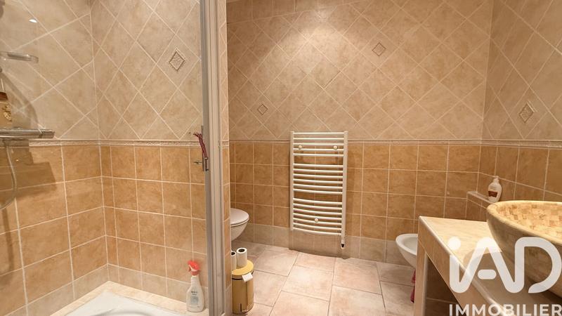 Maison - 177 m² - 6 pièces