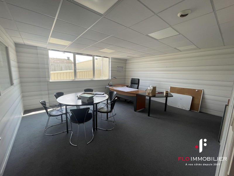 Local d'activités - 2 272 m²
