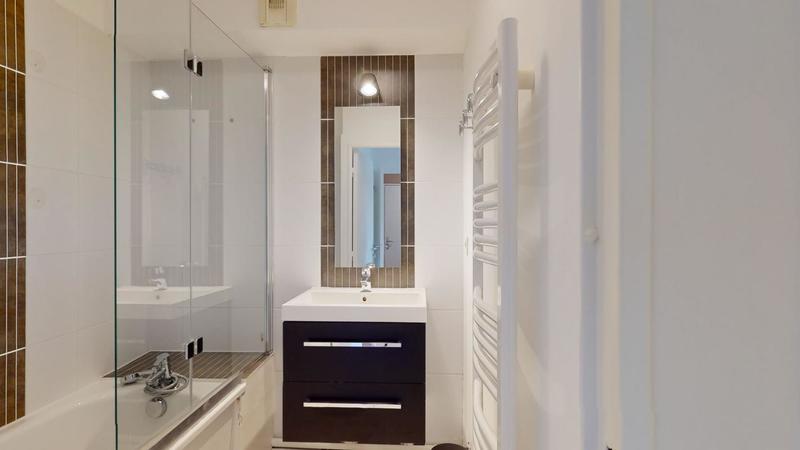 Appartement - 83 m² - 5 pièces