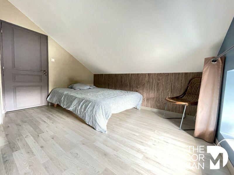 Propriété - 104 m² - 8 pièces