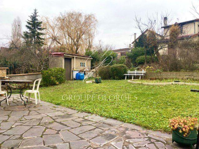 Maison - 135 m² - 5 pièces