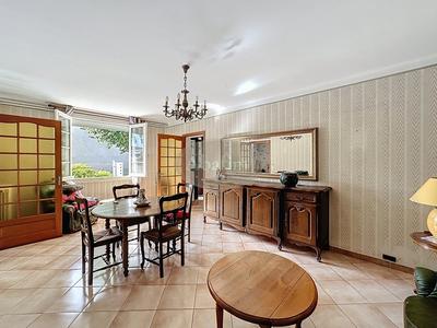 Maison - 142 m² - 6 pièces