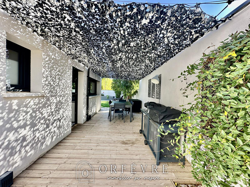 Maison - 180 m² - 6 pièces