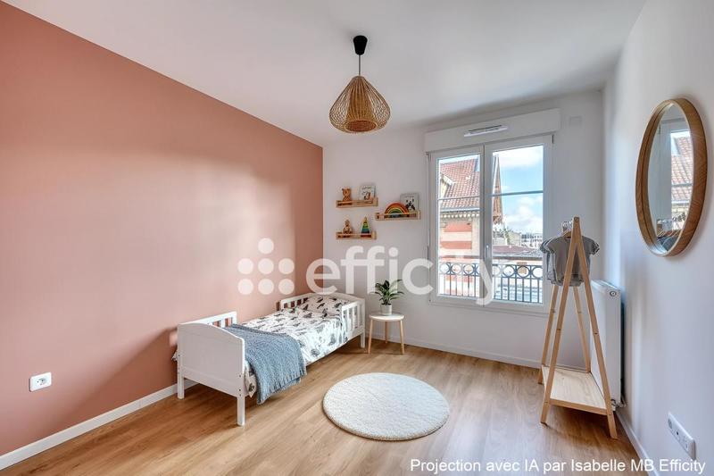 Appartement - 80 m² - 4 pièces