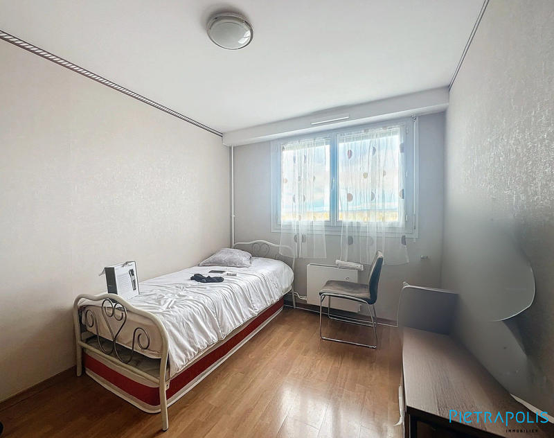 Appartement - 77 m² - 3 pièces