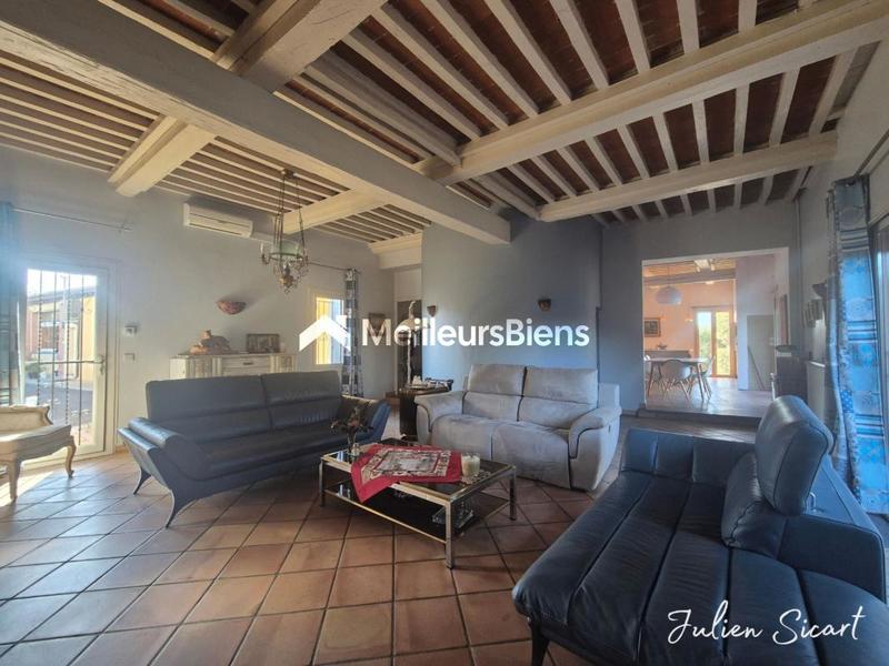 Propriété - 270 m² - 7 pièces