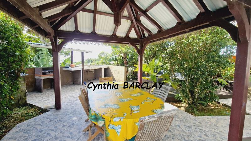 Propriété - 280 m² - 13 pièces