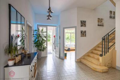 Maison de maîtres - 530 m² - 19 pièces