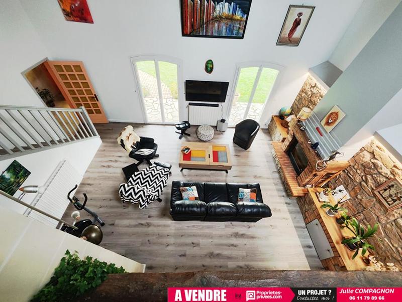 Maison - 206 m² - 10 pièces