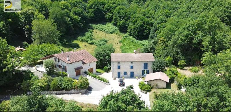 Maison - 291 m² - 10 pièces