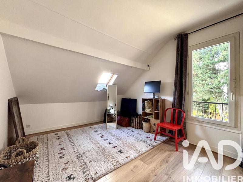Maison - 202 m² - 8 pièces