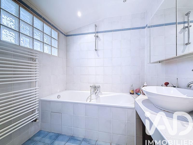 Maison - 159 m² - 6 pièces