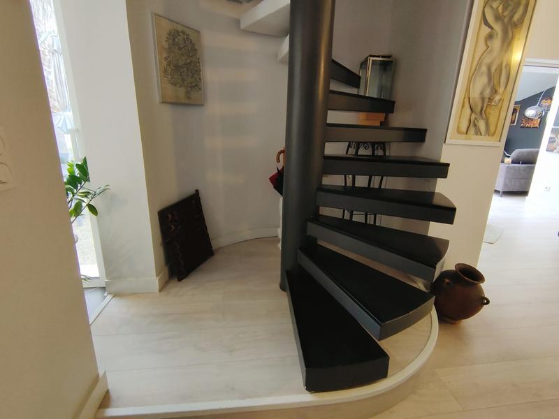 Maison traditionnelle - 187 m² - 6 pièces