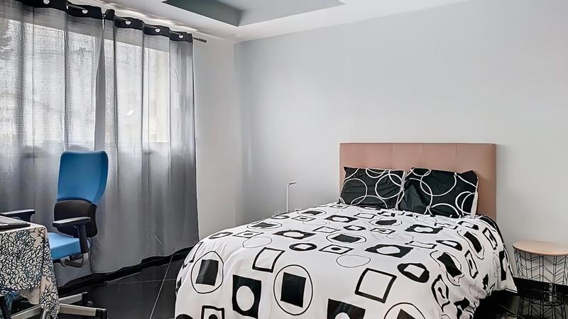 Maison - 183 m² - 7 pièces