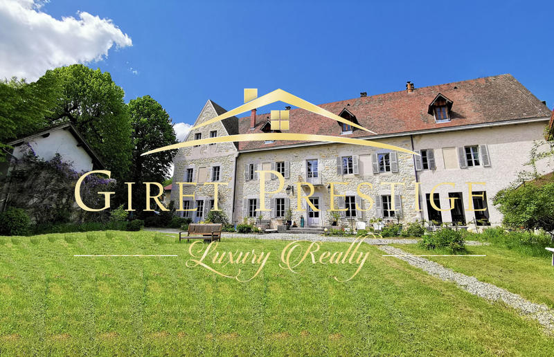 Maison - 600 m² - 12 pièces