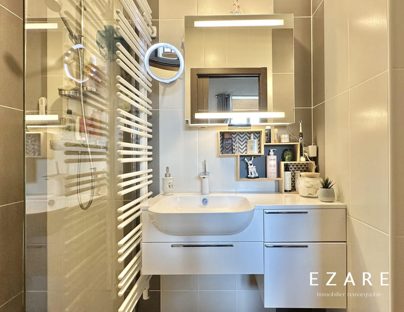 Maison - 379 m² - 13 pièces