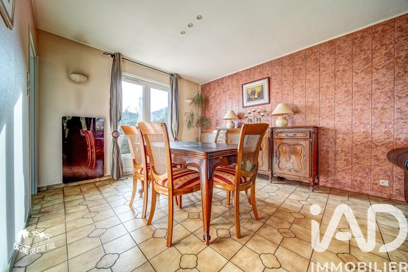 Maison - 96 m² - 5 pièces