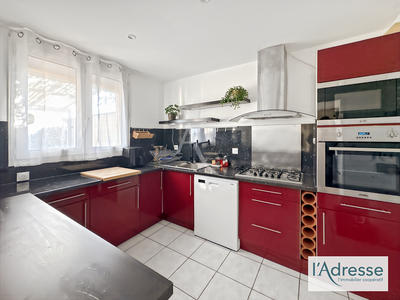 Maison - 80 m² - 4 pièces