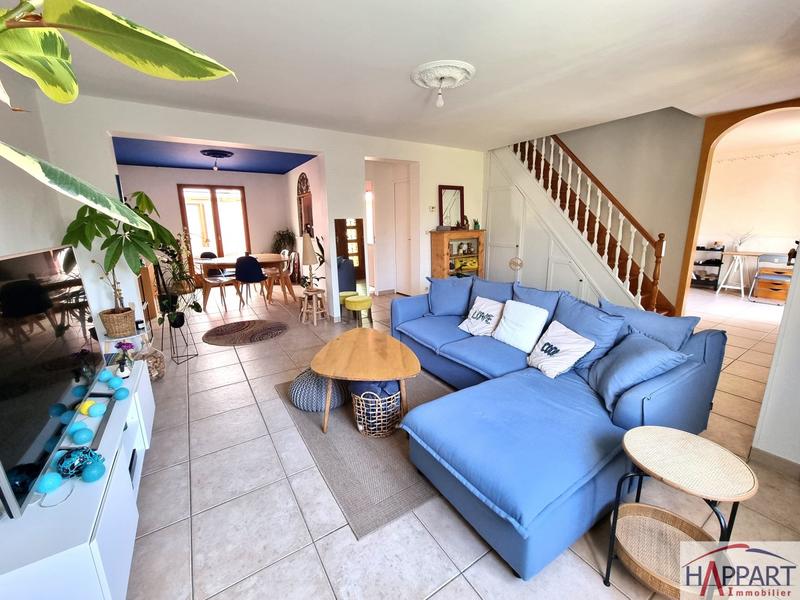 Maison - 180 m² - 7 pièces