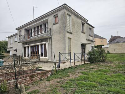 Maison - 180 m² - 6 pièces