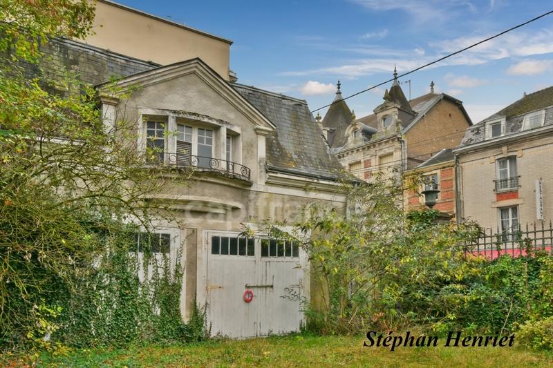 Maison de maîtres - 388 m² - 9 pièces