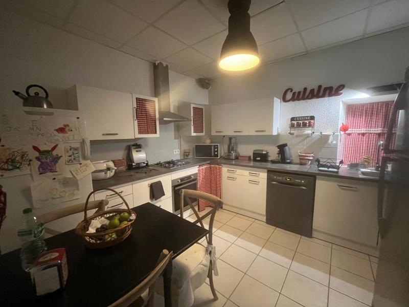 Immeuble - 168 m² - 6 pièces