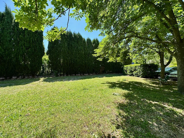 Appartement - 98 m² - 5 pièces