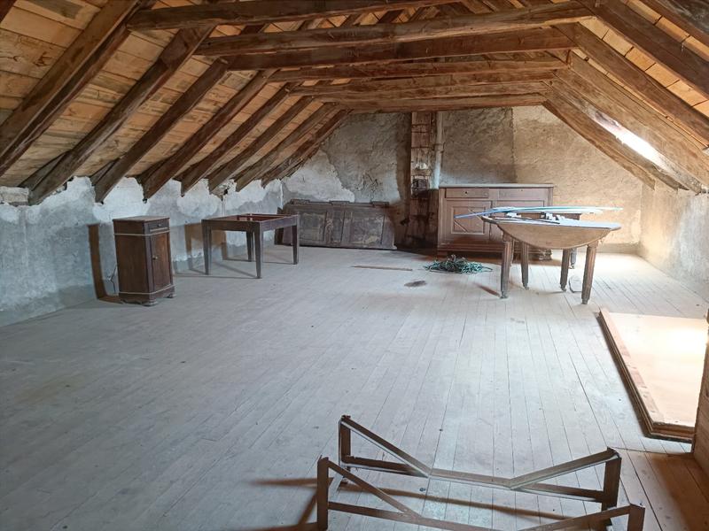 Corps de ferme - 168 m² - 7 pièces