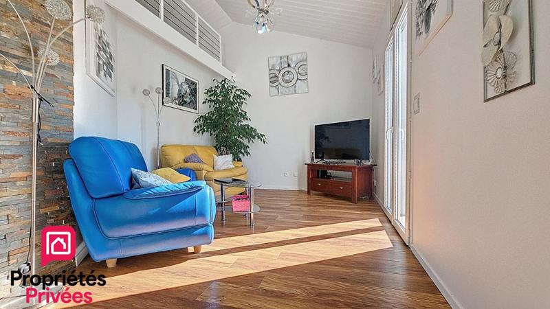 Maison - 440 m² - 5 pièces