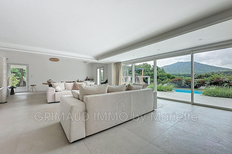 Villa - 175 m² - 4 pièces