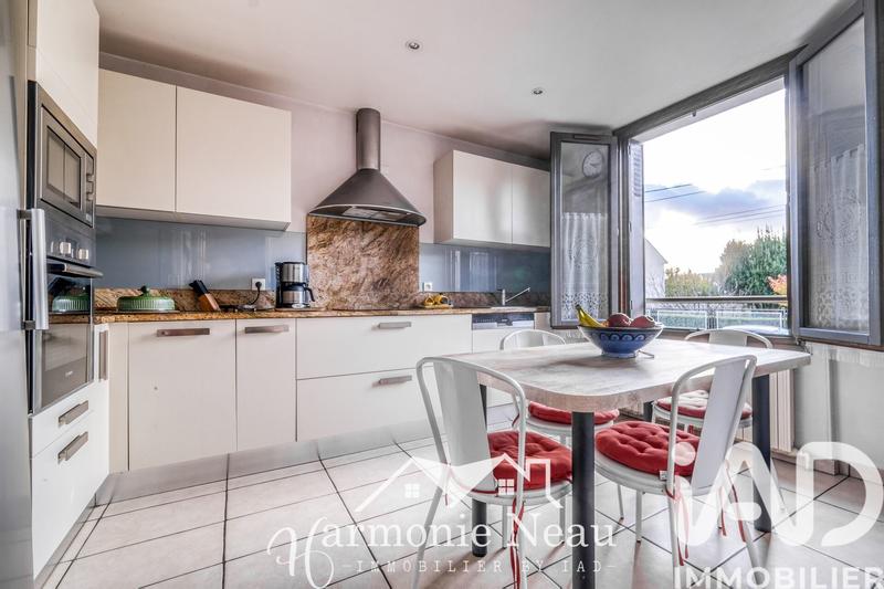 Maison - 98 m² - 4 pièces