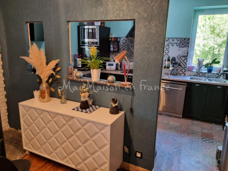 Maison - 300 m² - 12 pièces