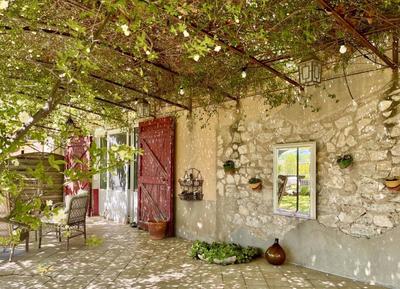 Maison - 250 m² - 7 pièces