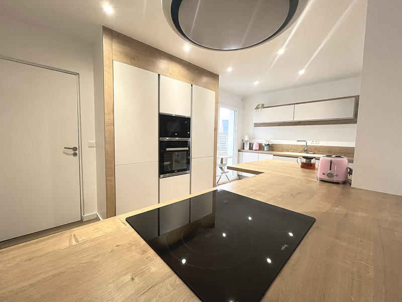 Maison - 168 m² - 7 pièces