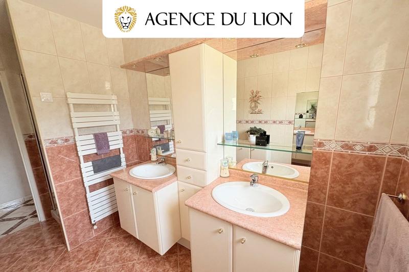 Maison - 111 m² - 5 pièces