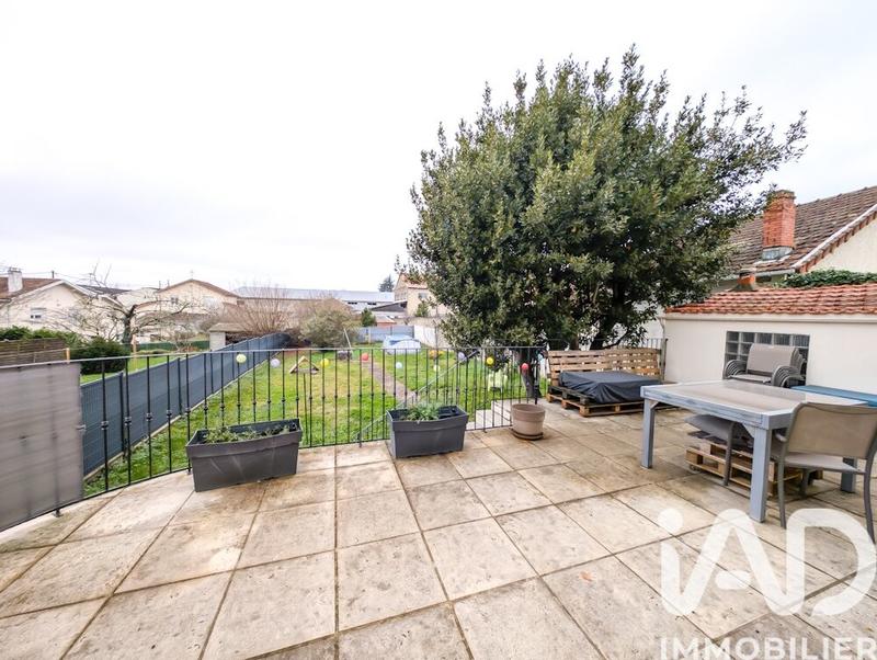 Maison - 121 m² - 6 pièces