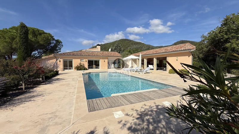 Maison - 172 m² - 6 pièces