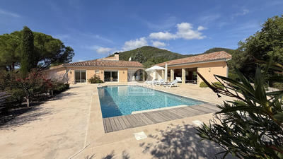 Maison - 172 m² - 6 pièces