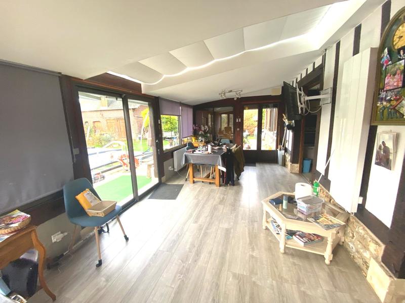 Maison traditionnelle - 183 m² - 5 pièces