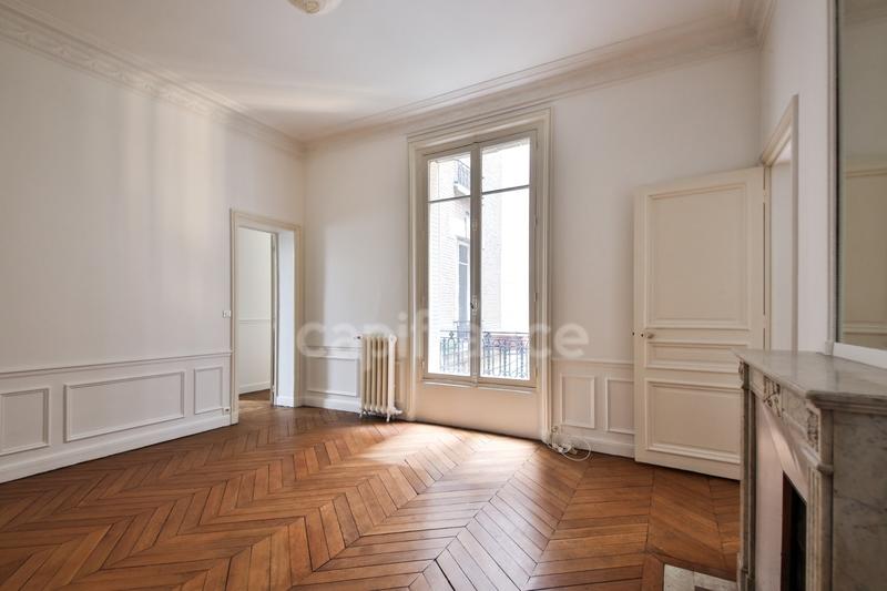 Appartement bourgeois - 117 m² - 5 pièces