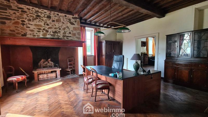 Maison - 324 m² - 10 pièces