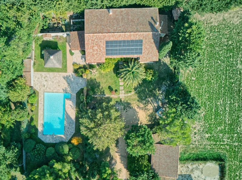 Propriété - 294 m² - 9 pièces