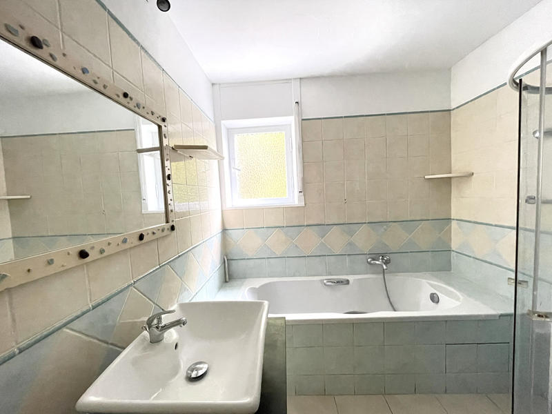 Appartement - 85 m² - 4 pièces