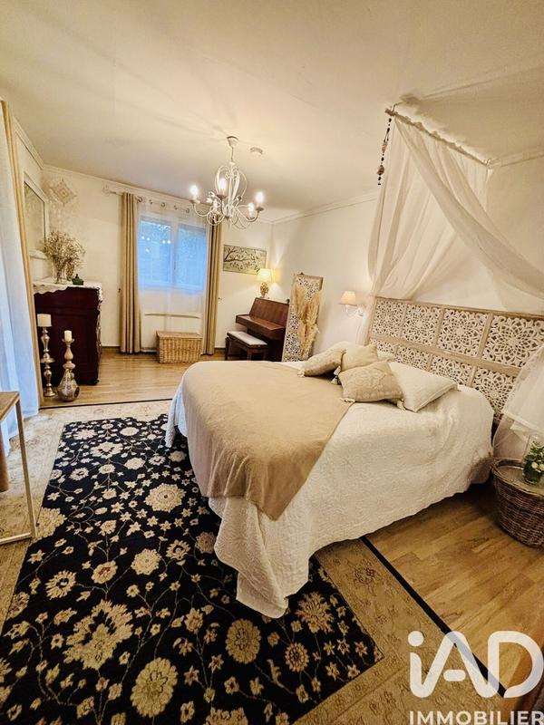 Maison - 120 m² - 7 pièces