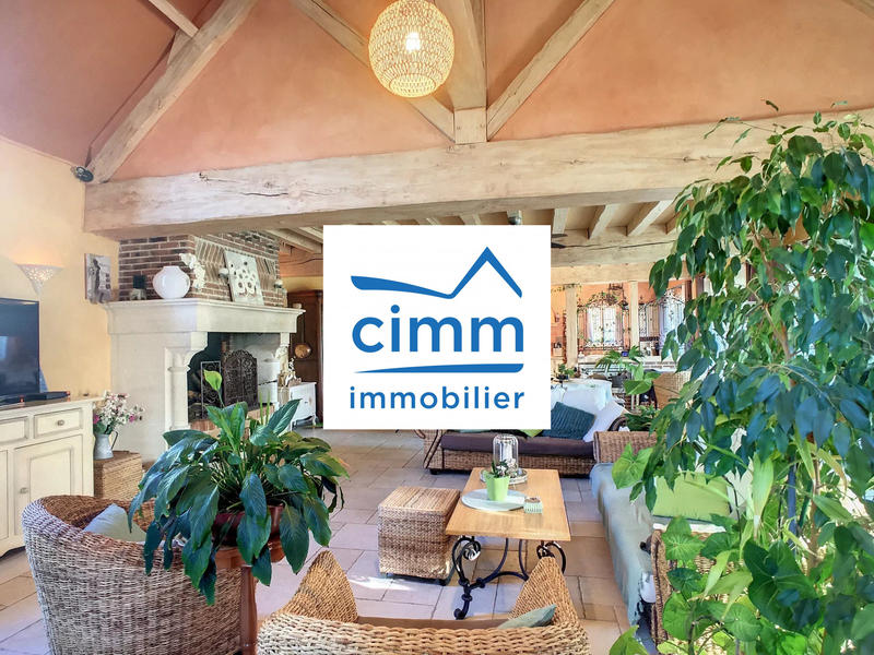 Maison - 365 m² - 15 pièces