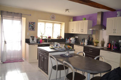 Maison - 260 m² - 7 pièces