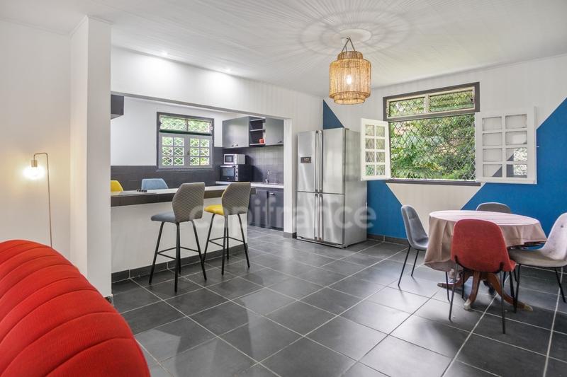 Immeuble - 285 m² - 11 pièces