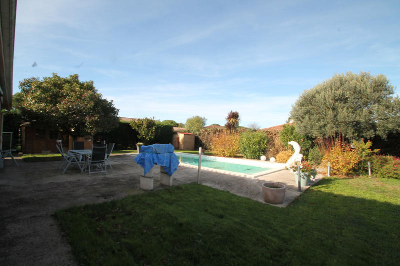 Maison - 93 m² - 4 pièces