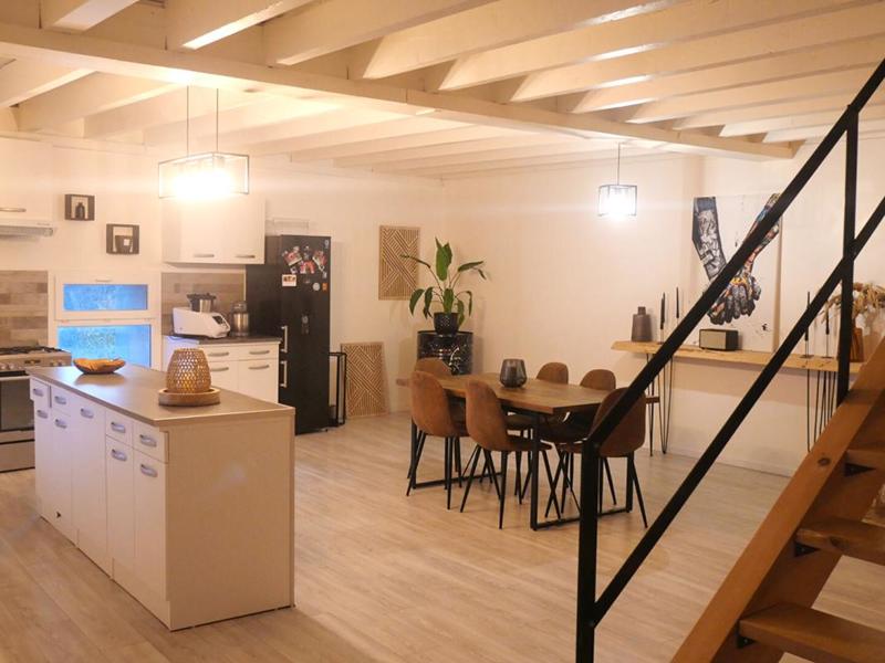 Maison - 245 m² - 5 pièces