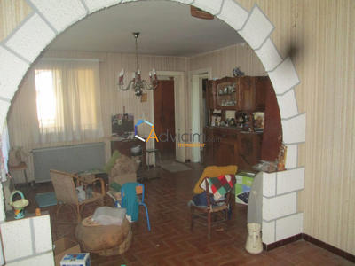 Maison traditionnelle - 85 m² - 4 pièces